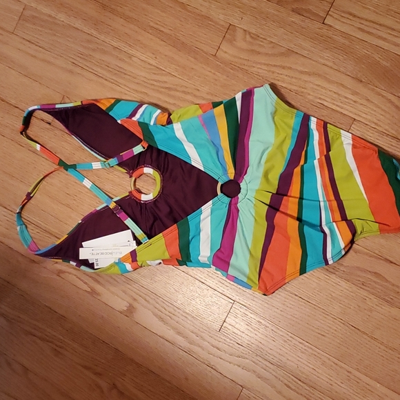 Slimming Swimsuit - Picture 5 of 10